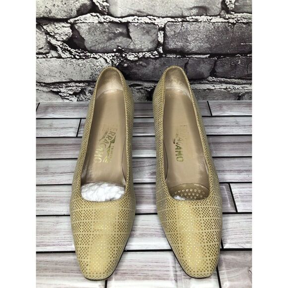 Salvatore Ferragamo Beige Leather Geometric Dress Pump Heels Women 7.5B US/38EU - Picture 2 of 16